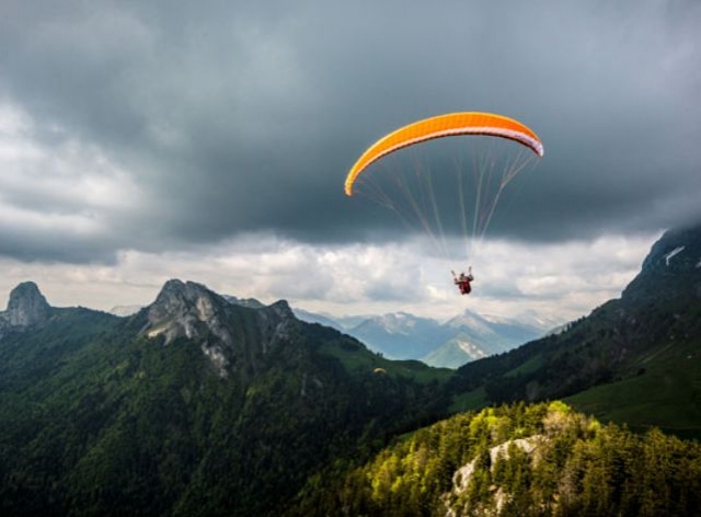  Iniciação parapente pilotando um val a vedão -9999- TOPSK -999 LogoGliding na montanha 